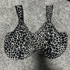 Wacoal bra size 36H